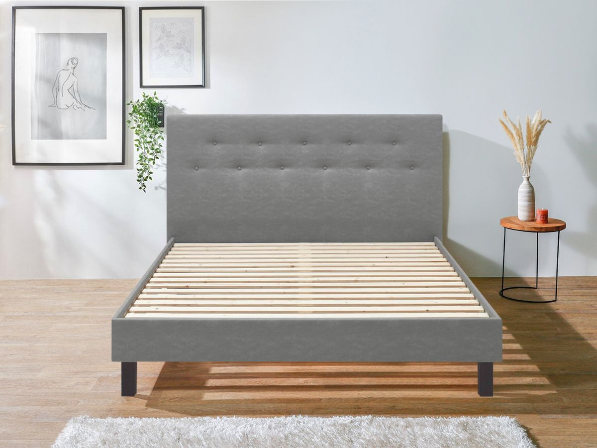 Rama łóżka Perry z listwami z litego drewna i kwadratowymi nóżkami z drewna wenge 160 x 200 cm