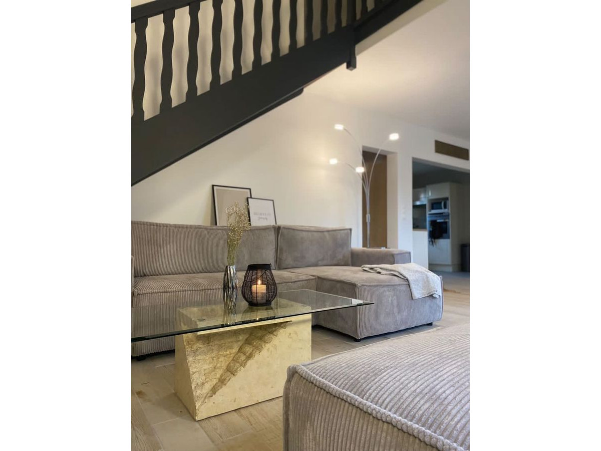 Canapé d'angle réversible convertible coffre NIHAD velours côtelé avec pouf