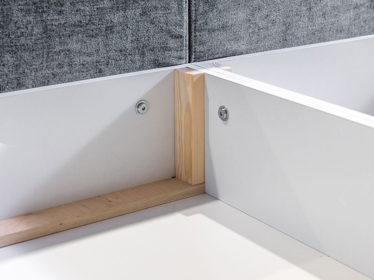 LOUISE opbergbed met gestoffeerd hoofdeinde