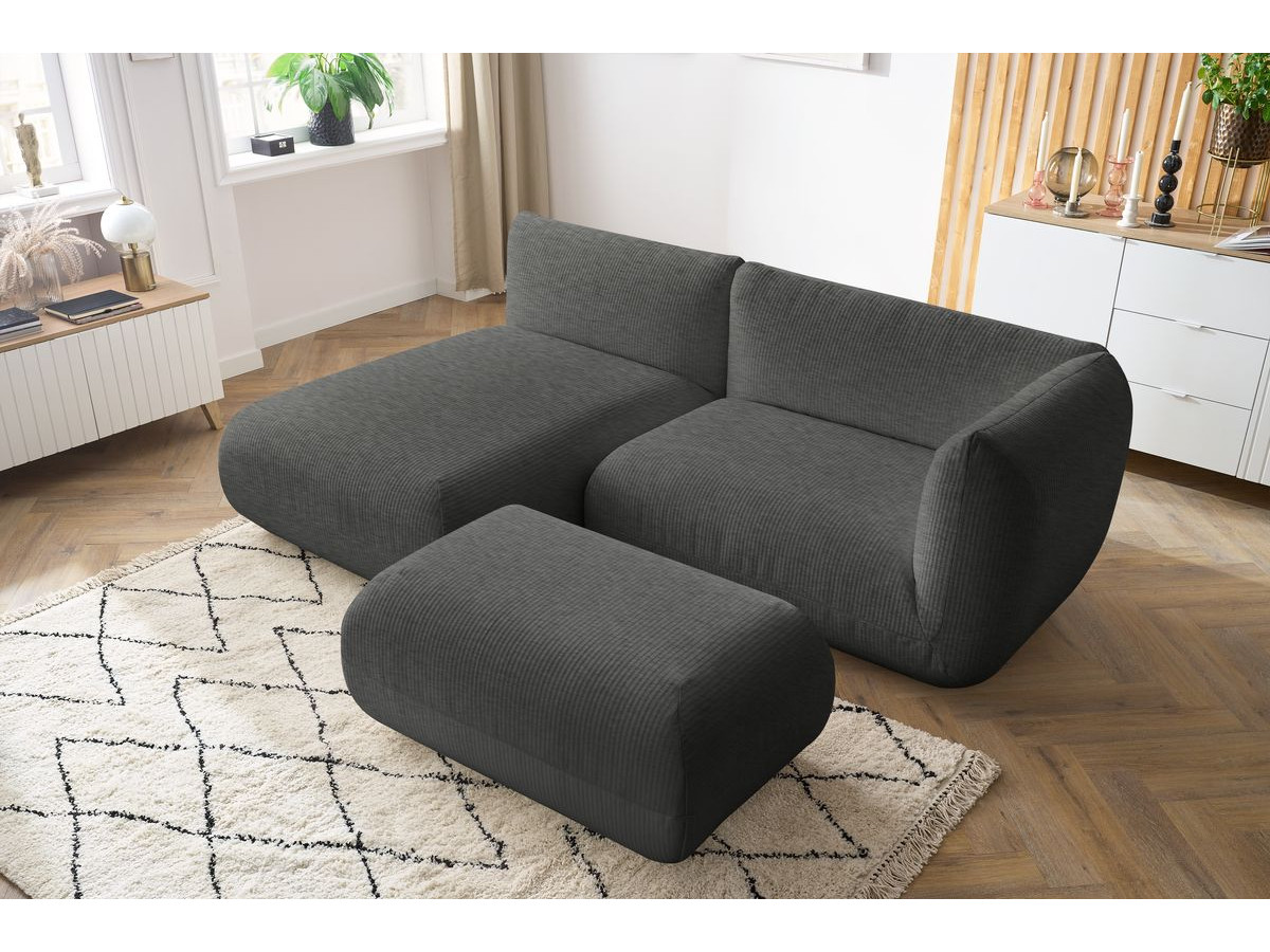 Narożnik nierozkładany LECOMTE z 1 modułem z podłokietnikiem 150 cm, 1 szezlongiem bez podłokietnika i 1 małą pufą