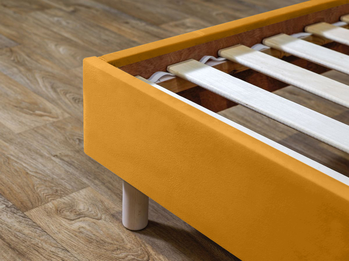 ROMANE bed met lattenbodem van massief fluweel