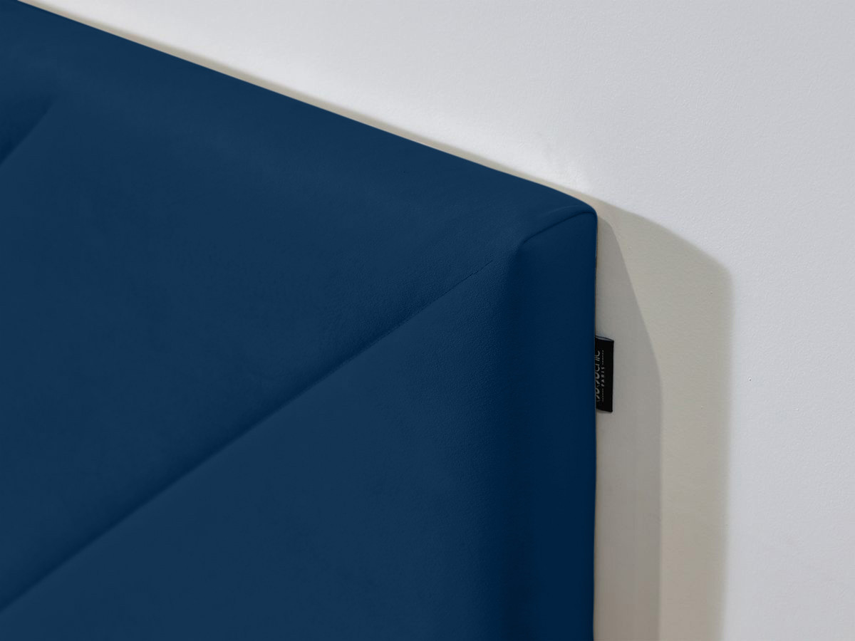ROMANE bed met lattenbodem van massief fluweel
