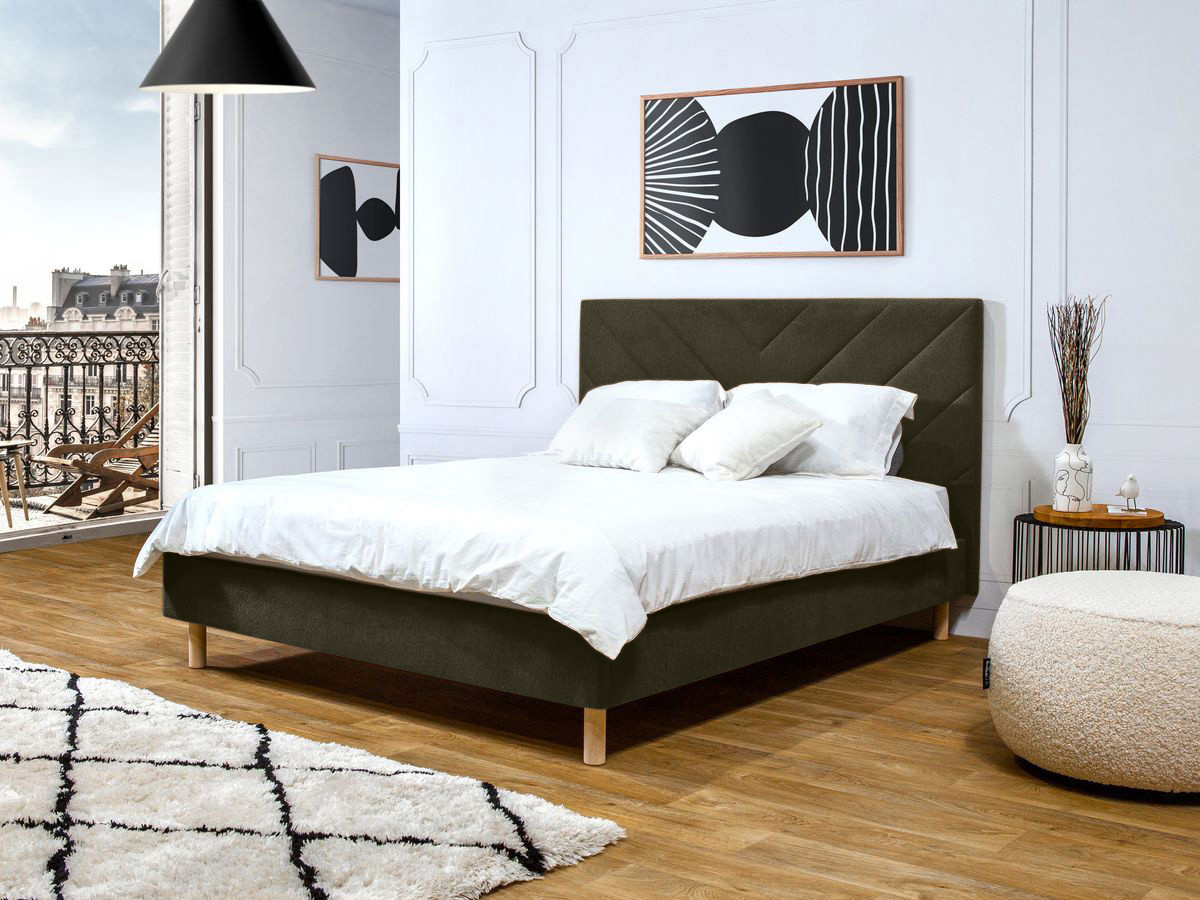 ROMANE bed met massieve lattenbodem in structuurstof