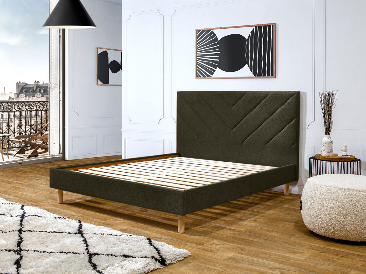 ROMANE bed met massieve lattenbodem in structuurstof