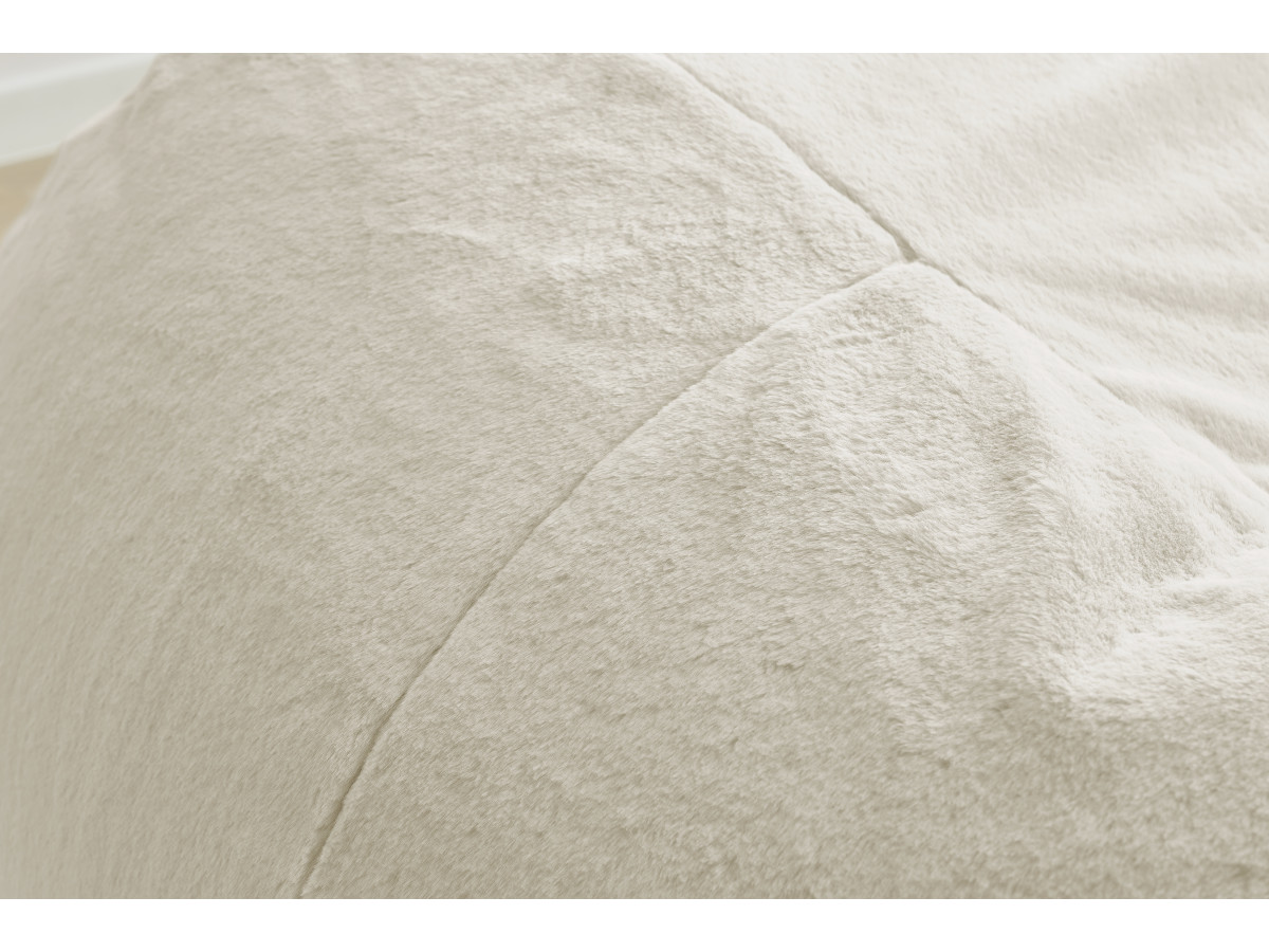 Pouf ultra moelleux MERIBEL tissu imitation fourrure