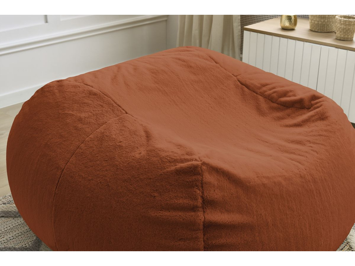 Pouf ultra moelleux MERIBEL tissu imitation fourrure