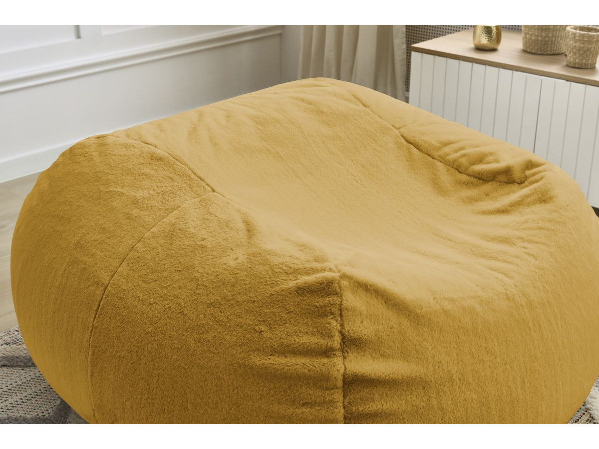 Pouf ultra moelleux MERIBEL tissu imitation fourrure