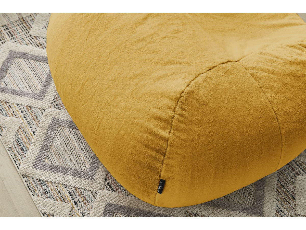 Pouf ultra moelleux MERIBEL tissu imitation fourrure
