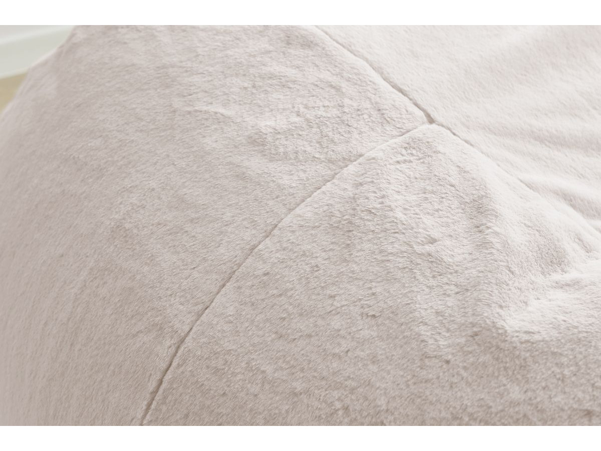 Pouf ultra moelleux MERIBEL tissu imitation fourrure