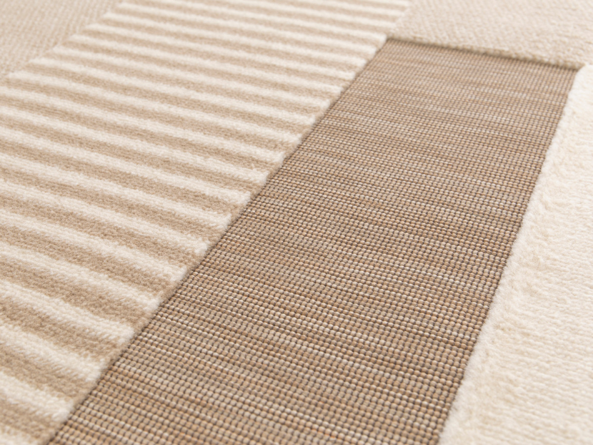 CLAUDE laagpolig vloerkleed met grafisch patroon