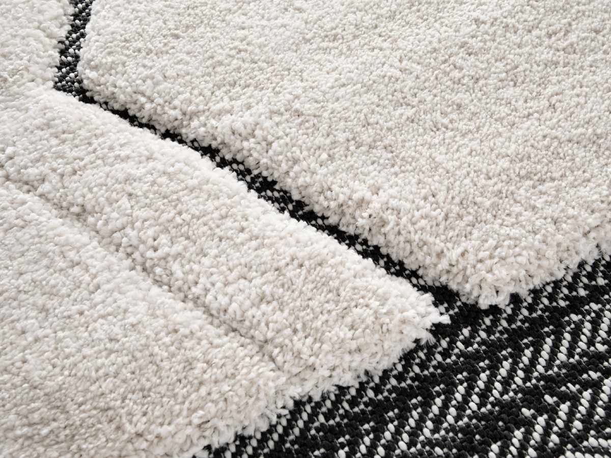 Tapis poils ras ESTELLE motif graphique