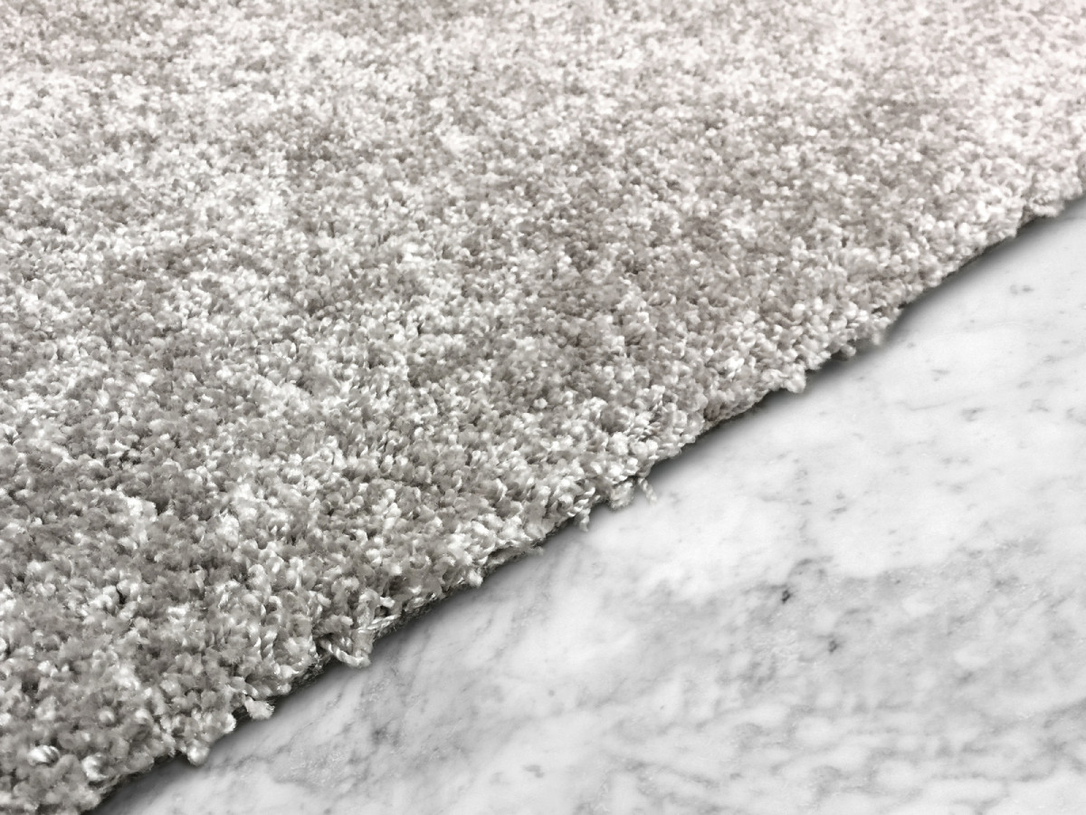 Tapis poils ras lavable MIREILLE uni gris clair — vue 6