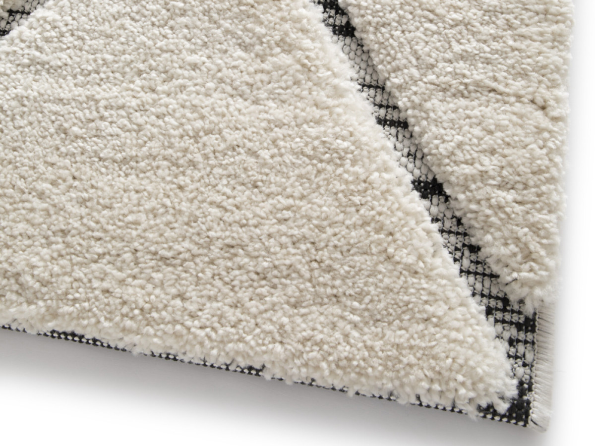 Tapis poils ras OPHELIE motif graphique