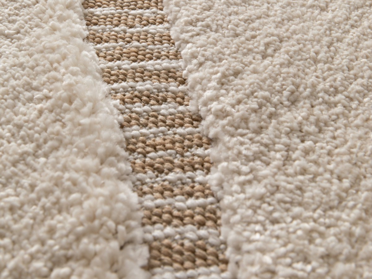 Tapis poils ras RACHIDA motif graphique