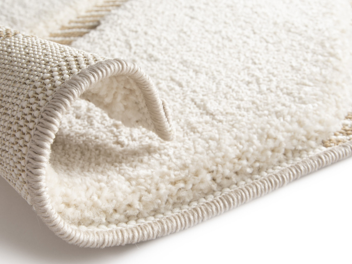 Tapis poils ras RACHIDA motif graphique beige — vue 5