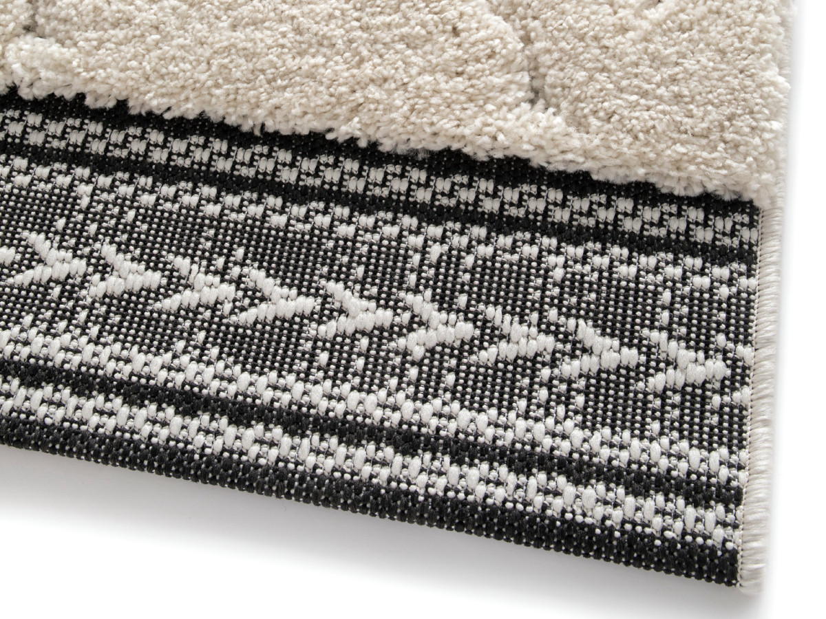 Tapis poils ras ROMAIN motif graphique
