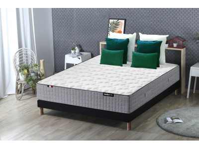 Ensemble matelas ZOE 26 cm 638 ressorts ensachés + sommier tapissier + pieds