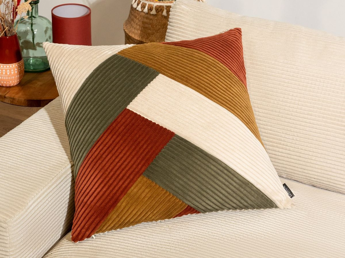 Coussin patchwork 60 x 60 cm LARA