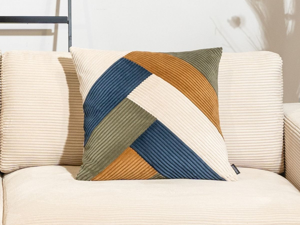 Set van 2 omkeerbare patchwork kussens LARA