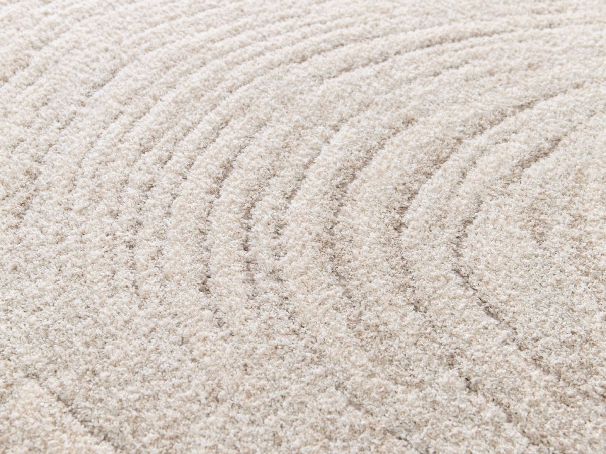 LOVINA langpolig vloerkleed met abstract patroon