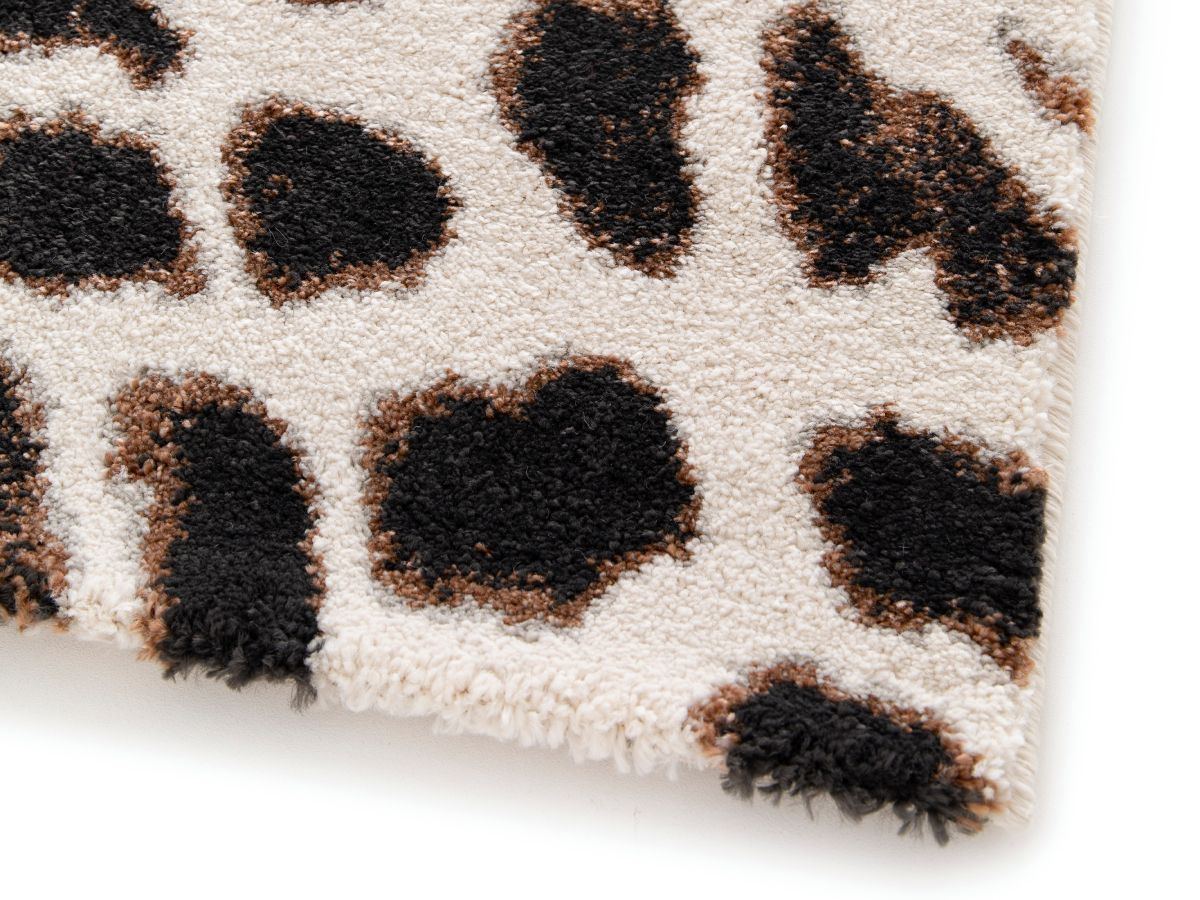 Tapis poils ras MERYL motif léopard imprimé léopard marron — vue 5