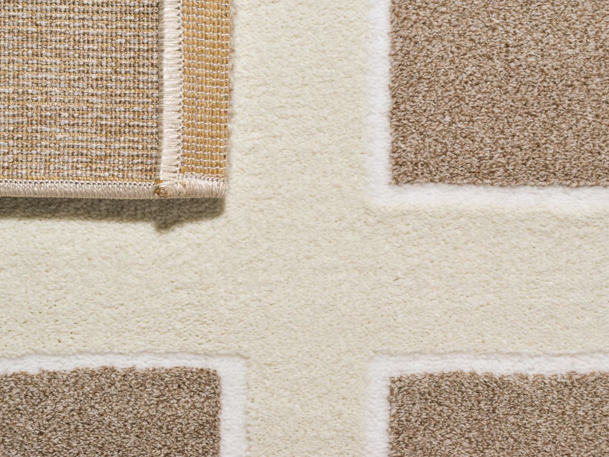 Tapis poils courts MAXINE motif géometrique