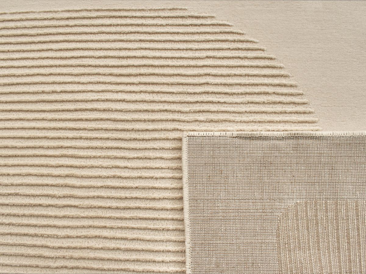 Tapis poils courts NAOMIE motif géometrique