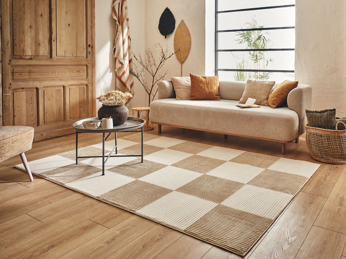 ANOUCK kortpolig vloerkleed met geometrisch patroon