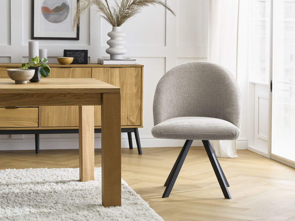 Chaise LALIE texturé et pieds étoile beige