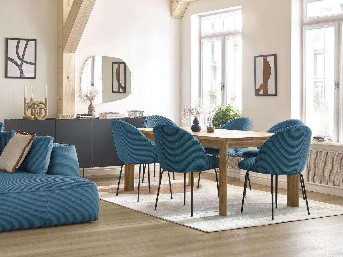 Set LALIE-stoelen in corduroystof en zwarte metalen poten