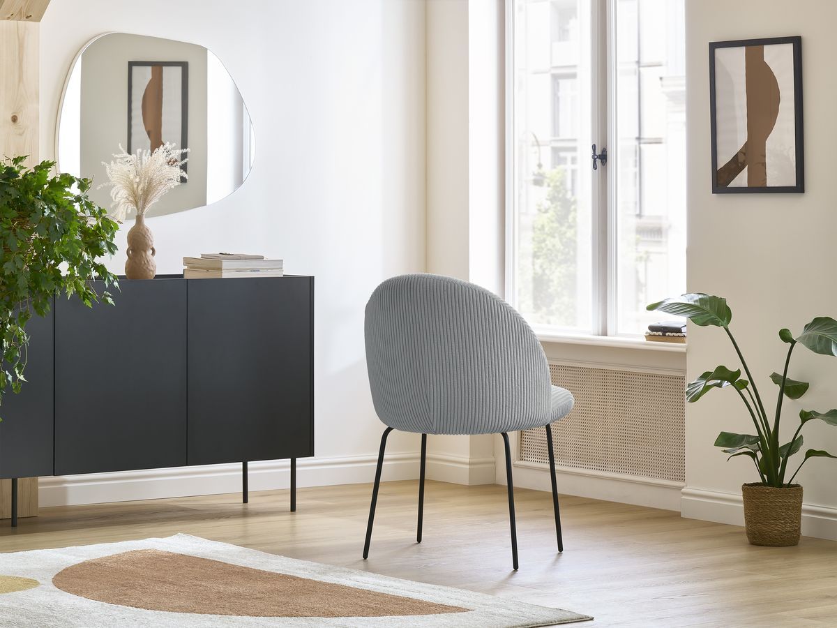 Set LALIE-stoelen in corduroystof en zwarte metalen poten