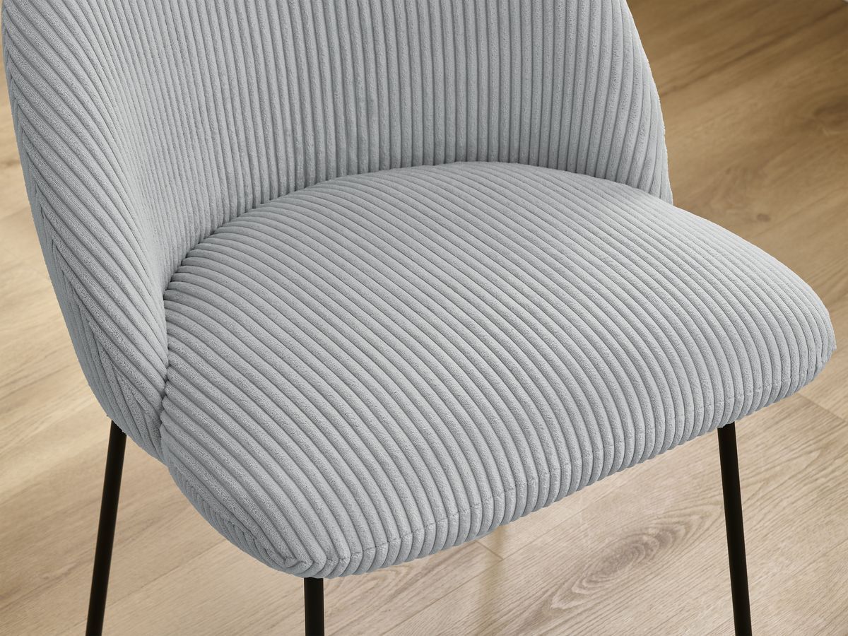 Set LALIE-stoelen in corduroystof en zwarte metalen poten