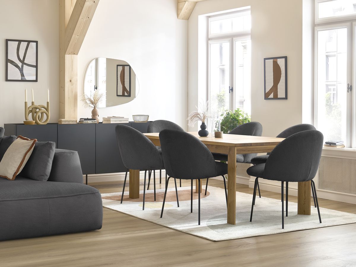 Set LALIE-stoelen in corduroystof en zwarte metalen poten