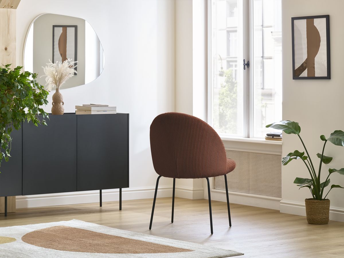 Set LALIE-stoelen in corduroystof en zwarte metalen poten