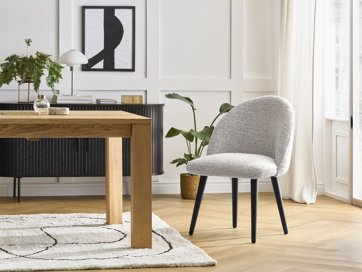 Set LALIE-stoelen in gevlekte stof en zwarte Scandinavische poten