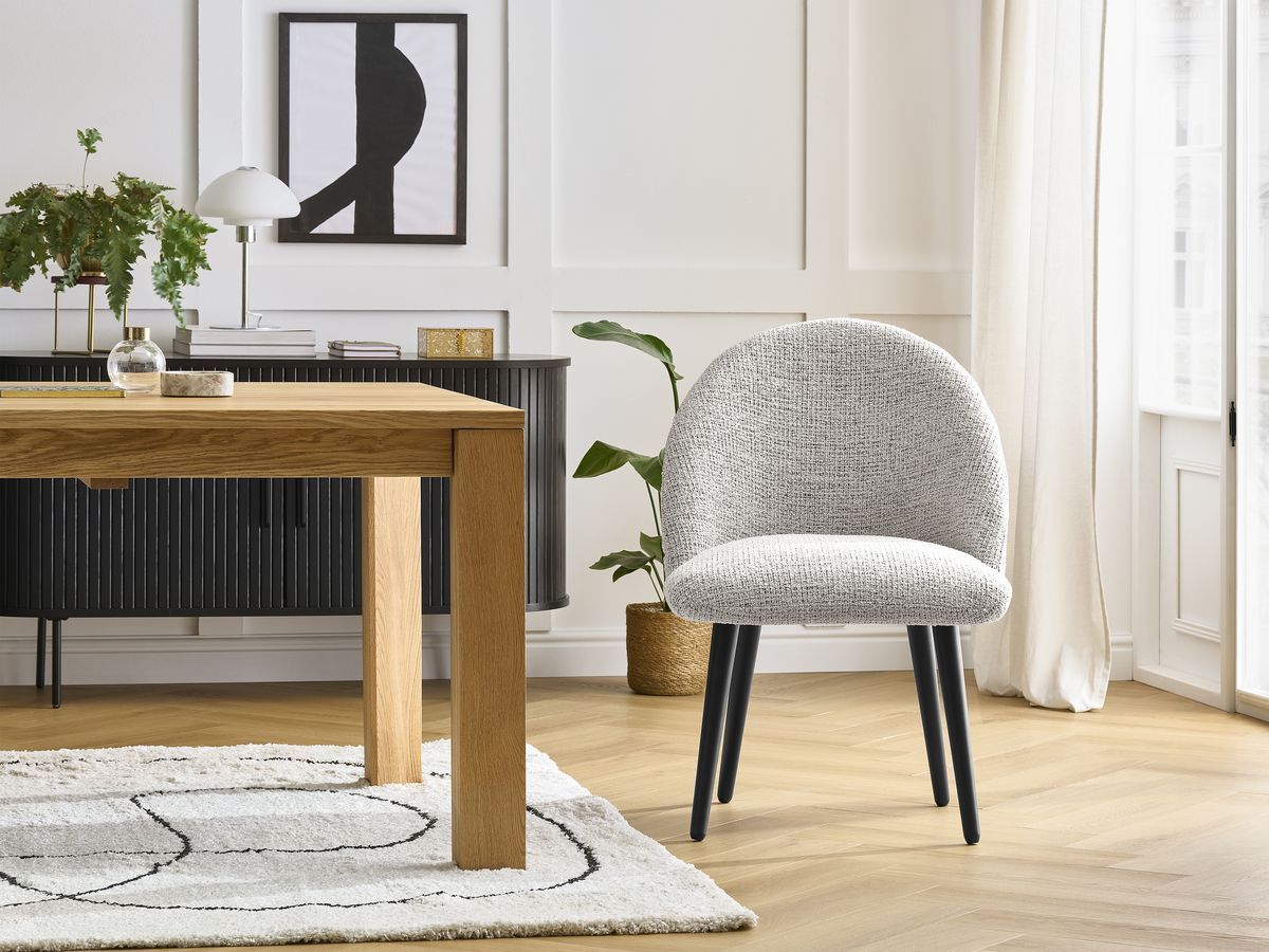 Set LALIE-stoelen in gevlekte stof en zwarte Scandinavische poten