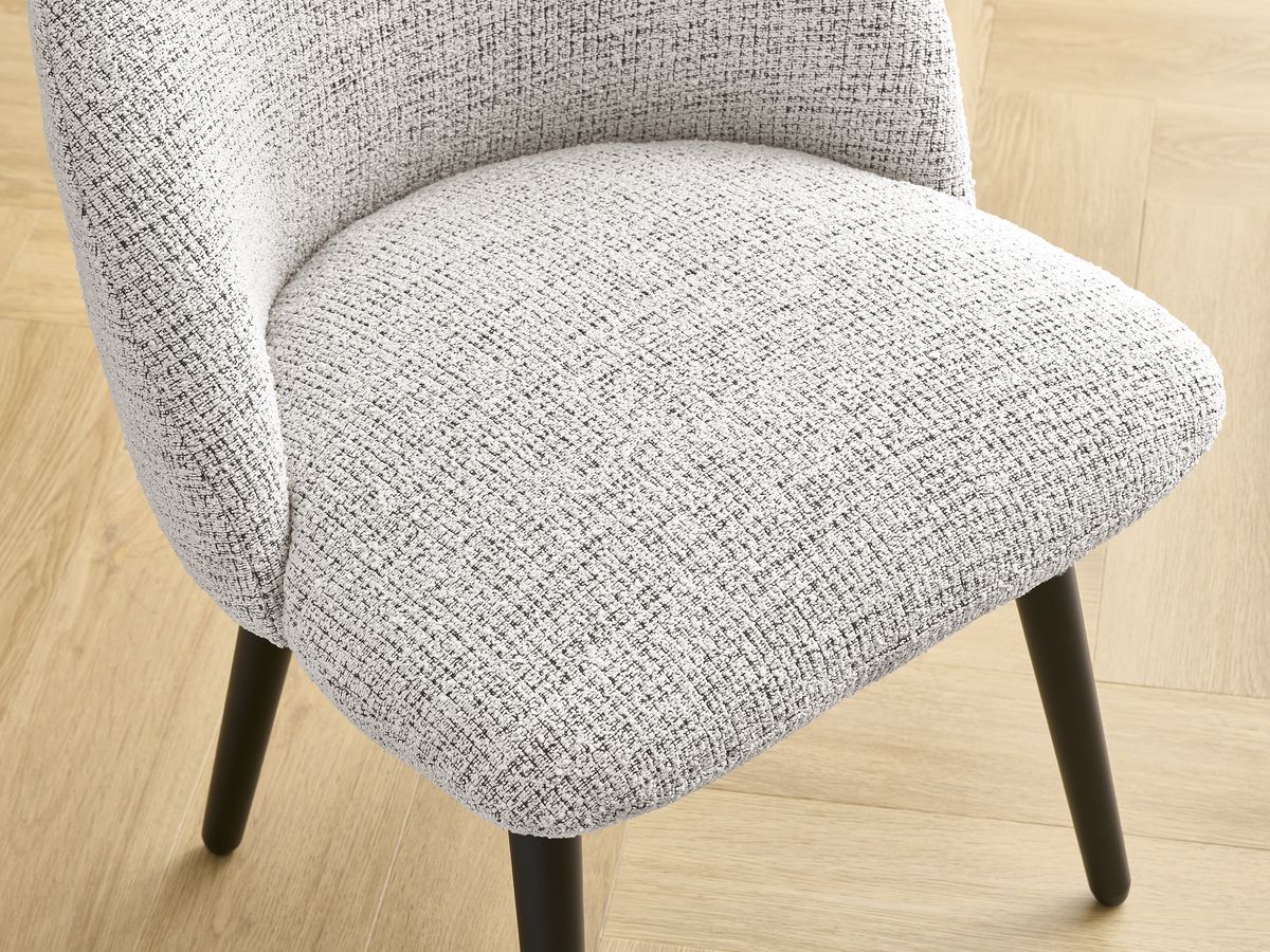 Set LALIE-stoelen in gevlekte stof en zwarte Scandinavische poten