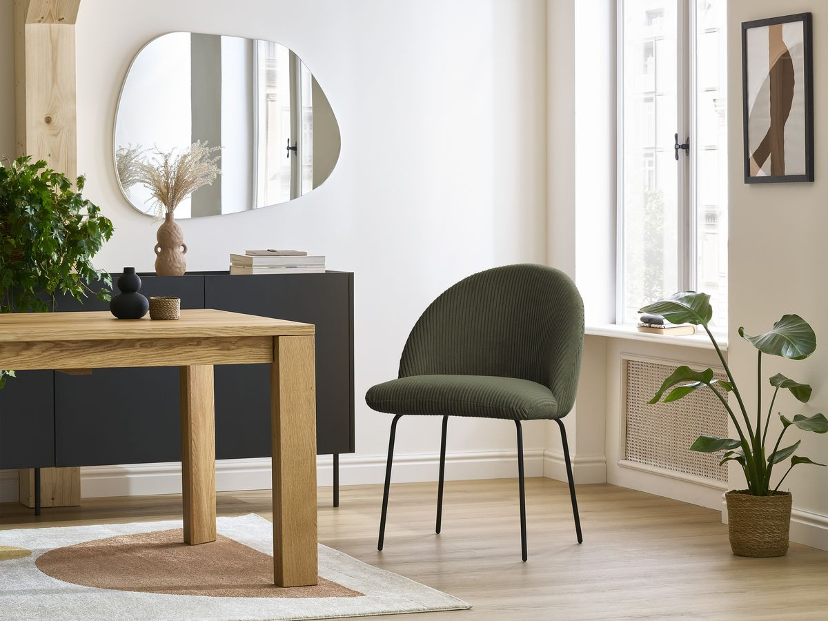 Set LALIE-stoelen in corduroystof en zwarte metalen poten