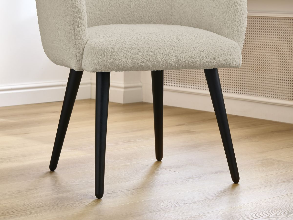 Set SOPHIE stoelen in badstof en zwarte Scandinavische poten