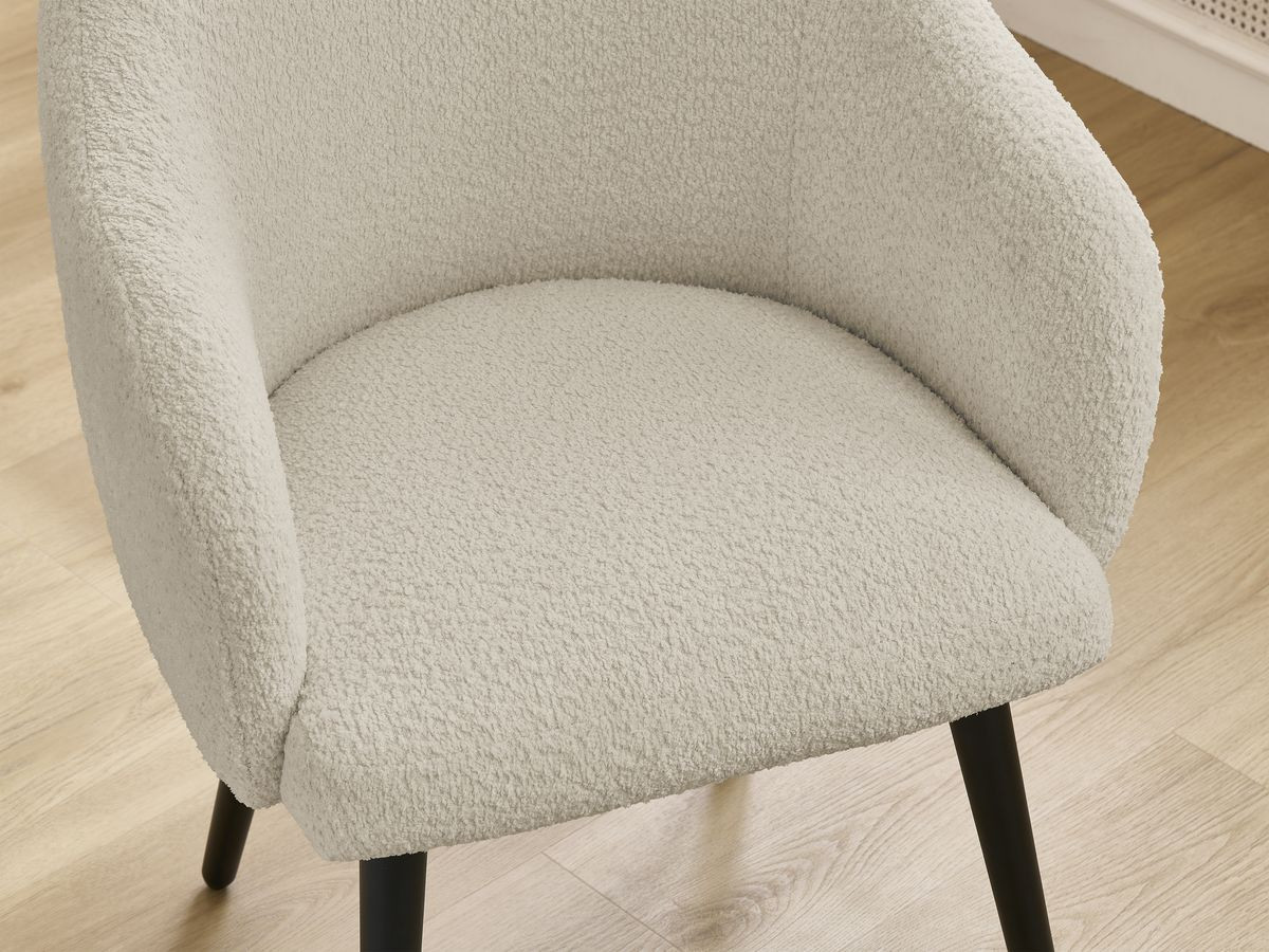 Set SOPHIE stoelen in badstof en zwarte Scandinavische poten