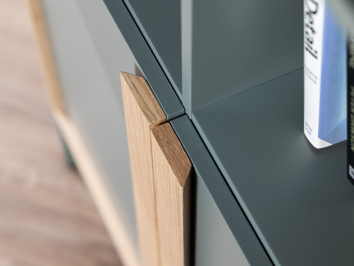 SOHO groen 4-deurs hoog dressoir 92 cm met metalen poten