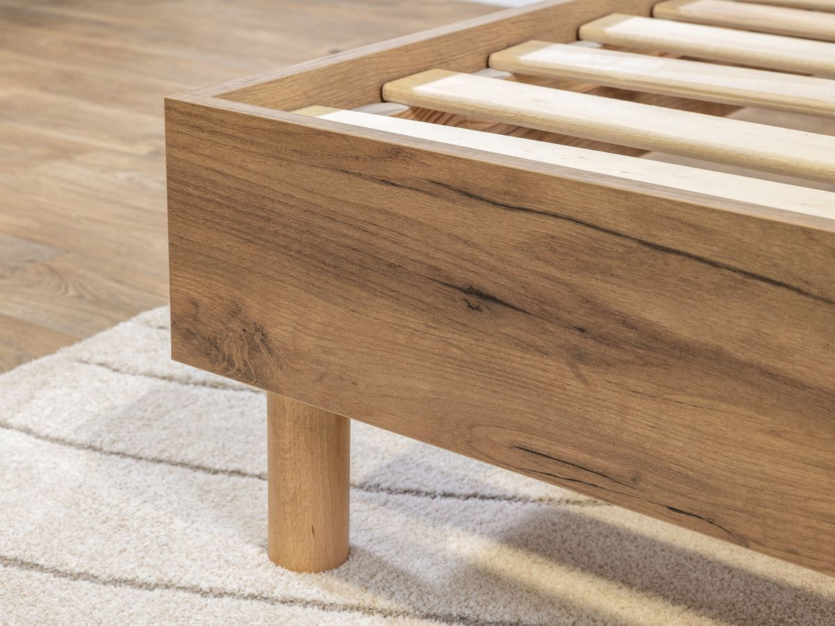 Lit LIOR lattes massives pieds en bois naturel