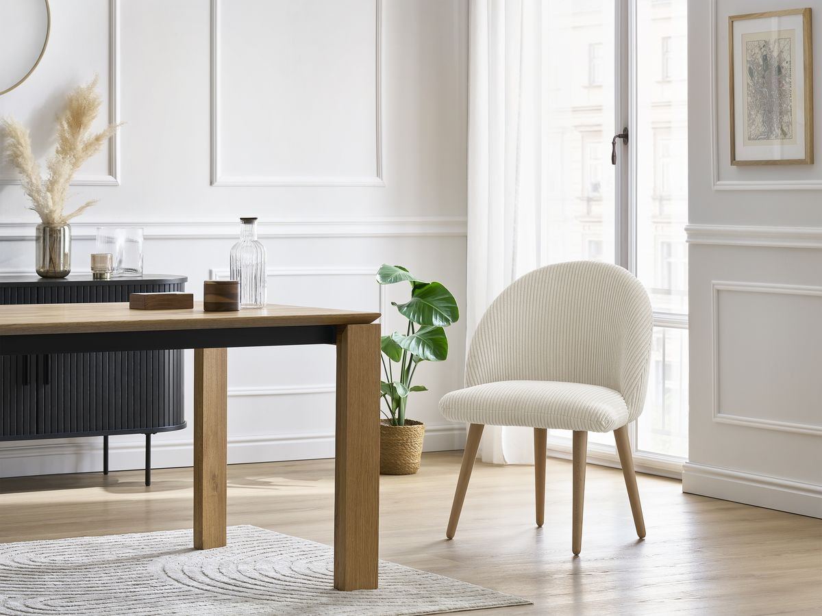 LALIE stoel in corduroy stof en Scandinavische houten poten
