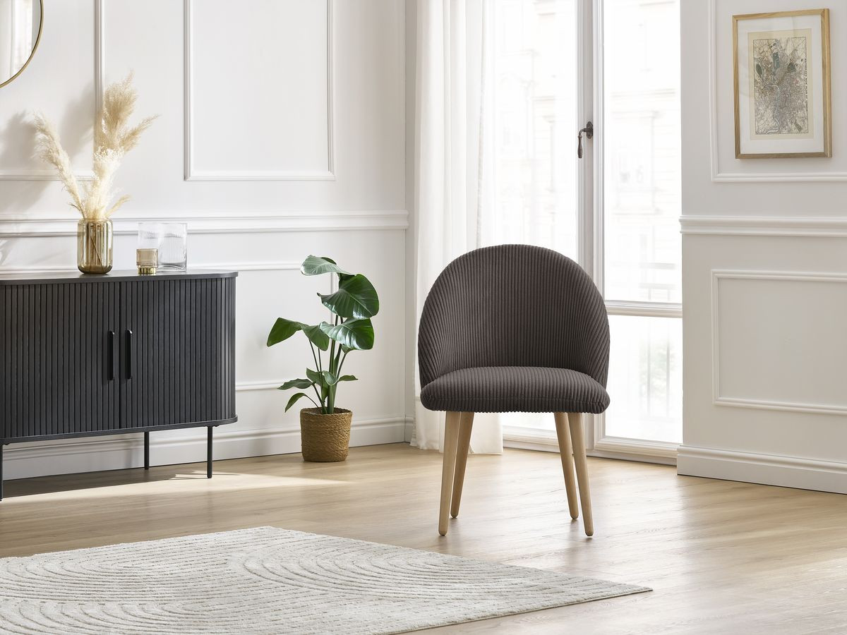 LALIE stoel in corduroy stof en Scandinavische houten poten