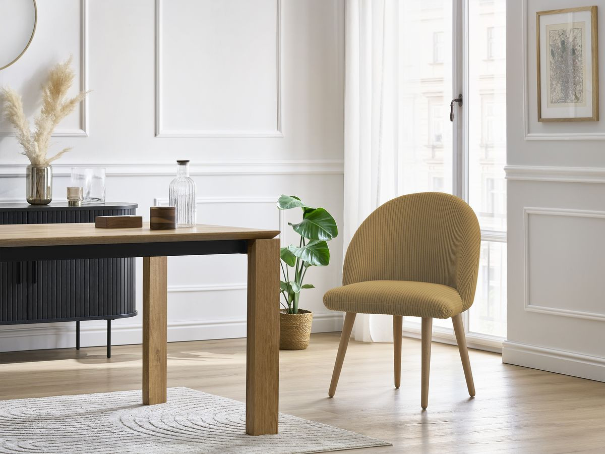 Set LALIE-stoelen in corduroystof en Scandinavische houten poten