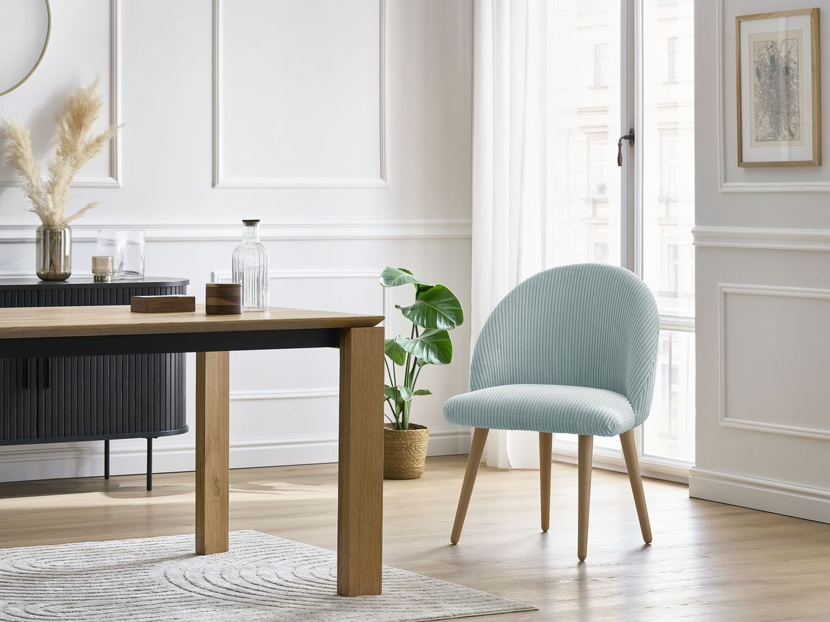 Set LALIE-stoelen in corduroystof en Scandinavische houten poten