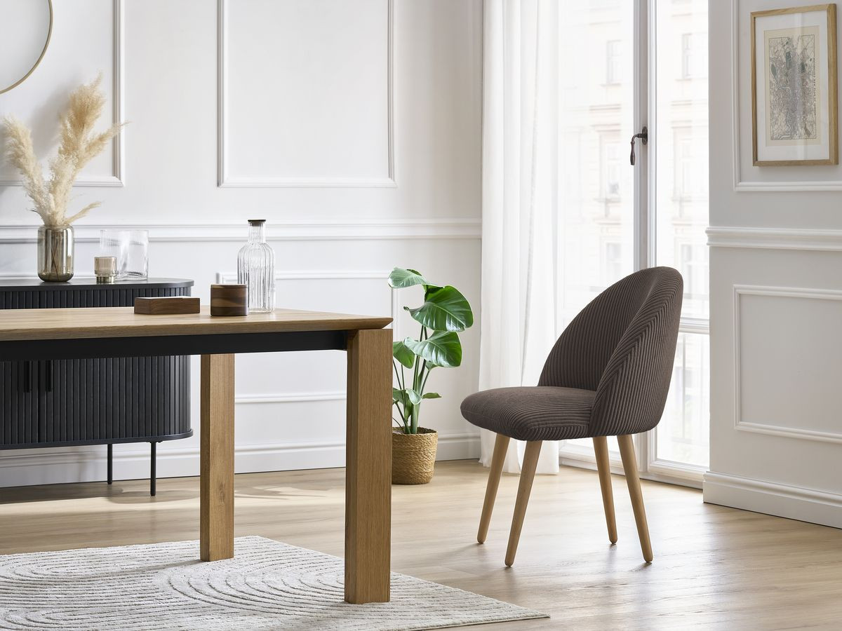 Set LALIE-stoelen in corduroystof en Scandinavische houten poten