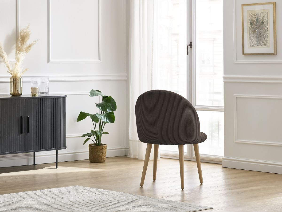 Set LALIE-stoelen in corduroystof en Scandinavische houten poten