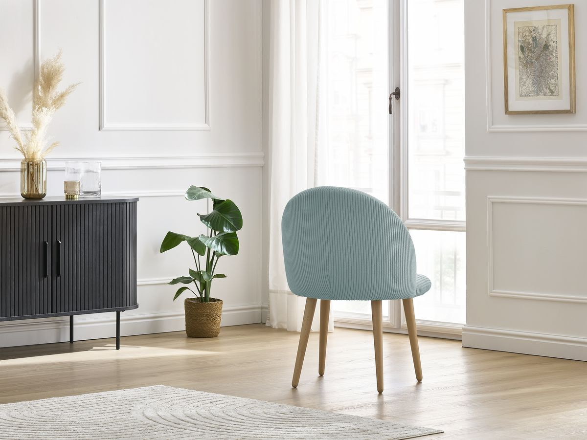 Set LALIE-stoelen in corduroystof en Scandinavische houten poten