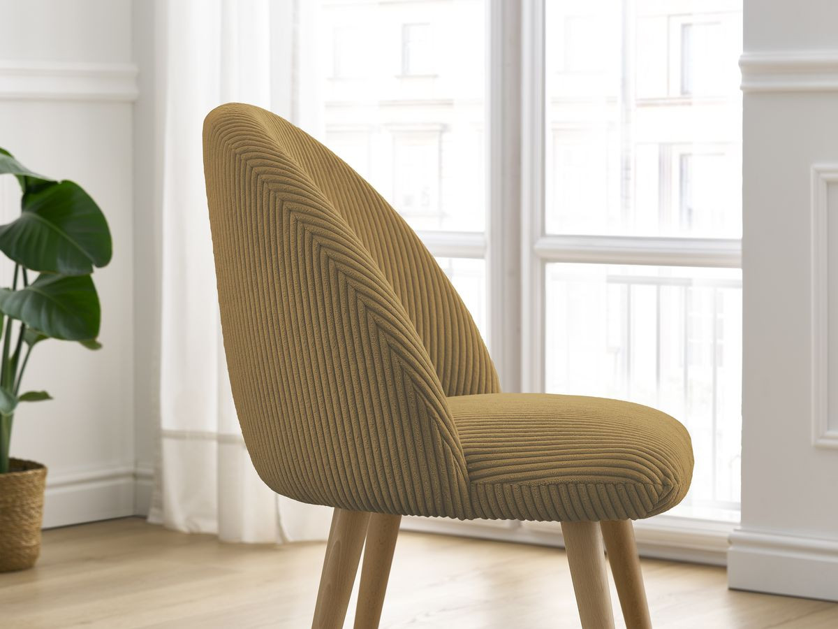 Set LALIE-stoelen in corduroystof en Scandinavische houten poten